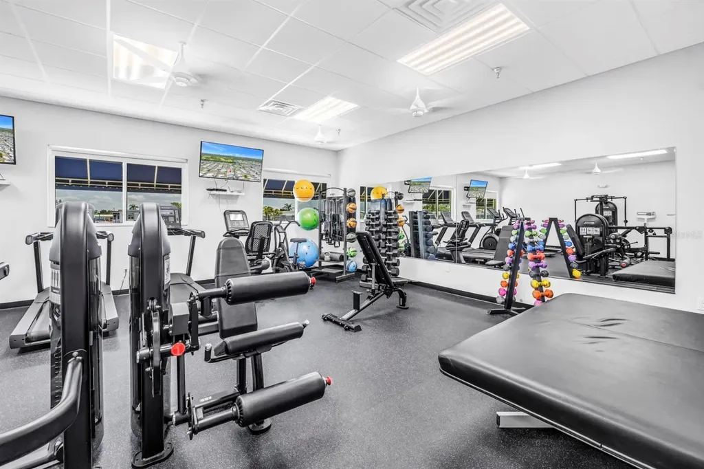 7225 Mount Fairfield Road NE St Petersburg FL 33702
