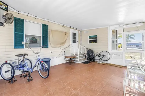 7225 Mount Fairfield Road NE St Petersburg FL 33702