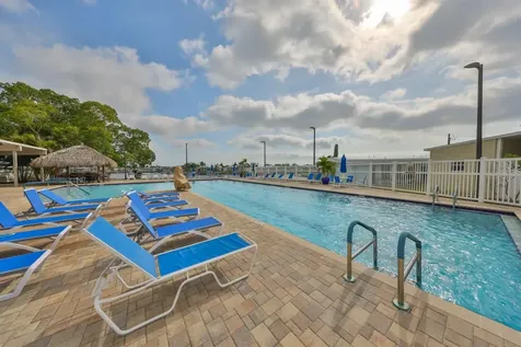 7225 Mount Fairfield Road NE St Petersburg FL 33702