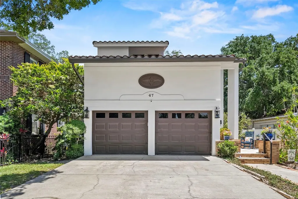 47 Aegean Avenue Tampa FL 33606