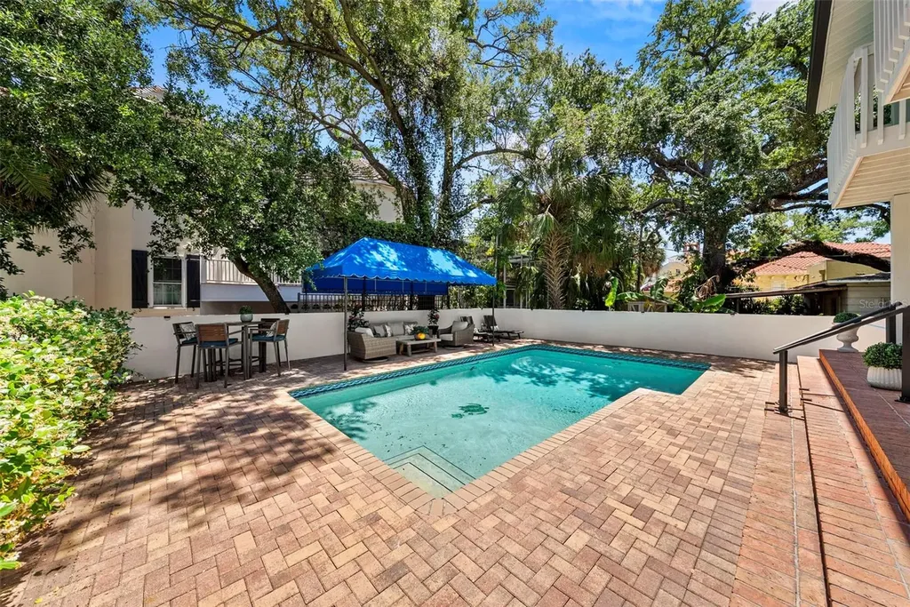 47 Aegean Avenue Tampa FL 33606