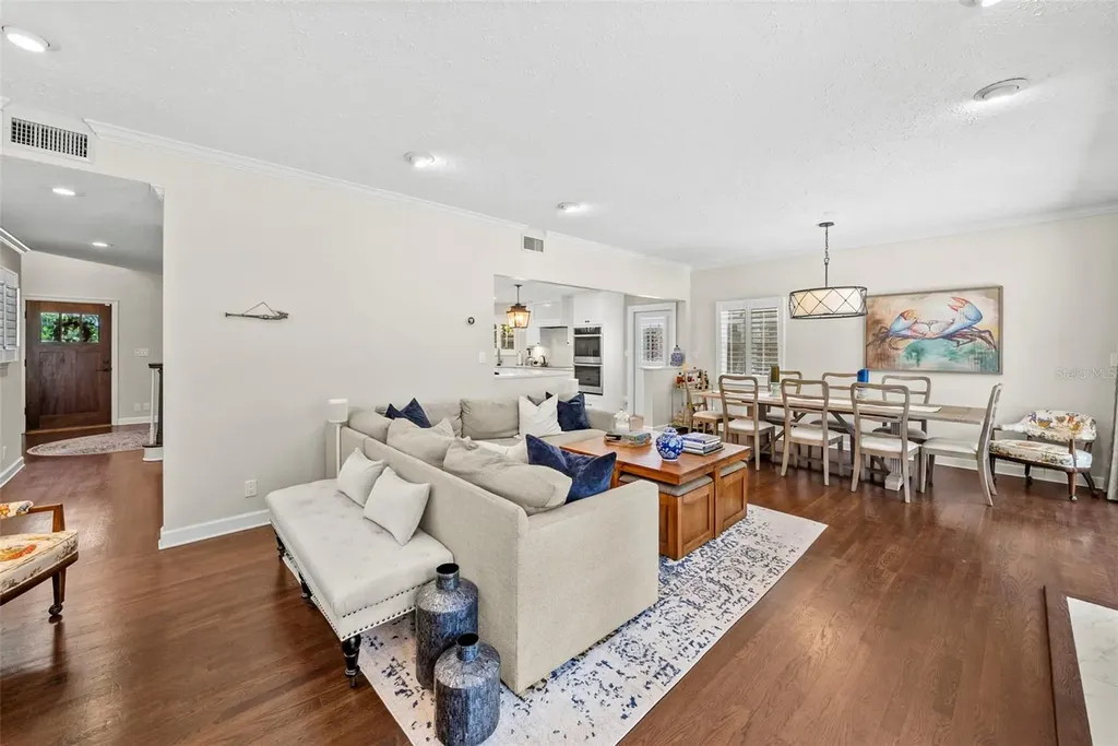 47 Aegean Avenue Tampa FL 33606