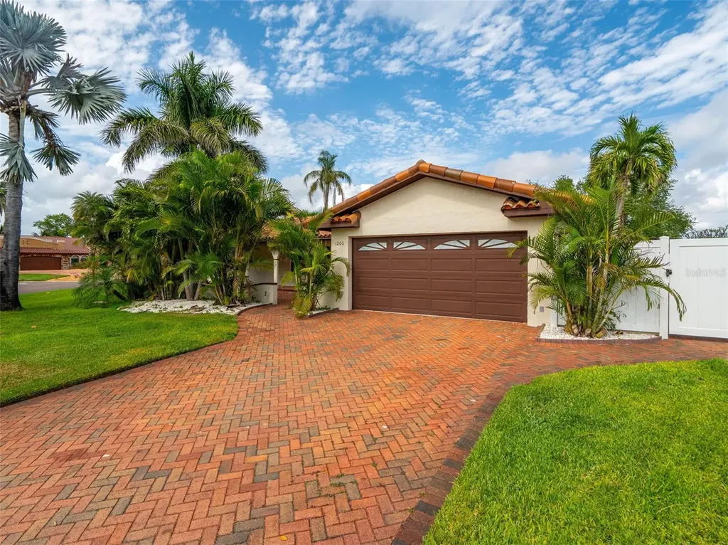 1200 80th St S St Petersburg FL 33707