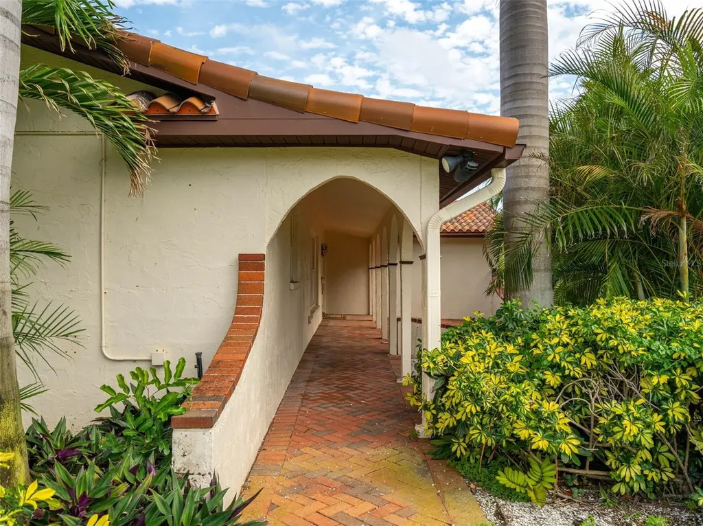 1200 80th St S St Petersburg FL 33707