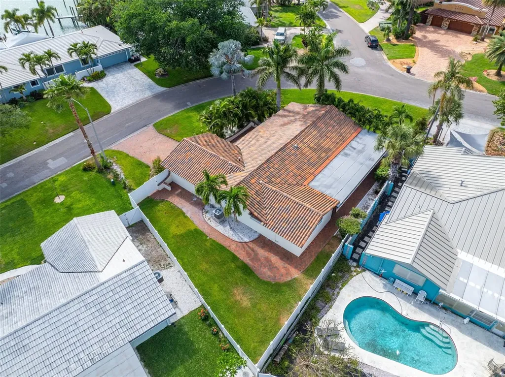 1200 80th St S St Petersburg FL 33707