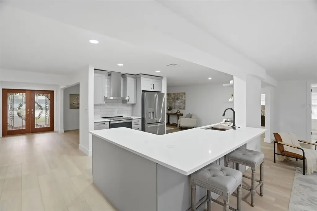 1200 80th St S St Petersburg FL 33707