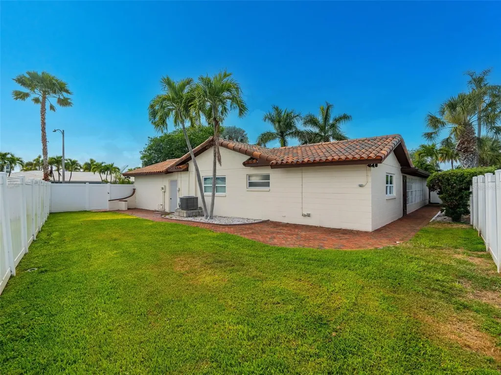 1200 80th St S St Petersburg FL 33707
