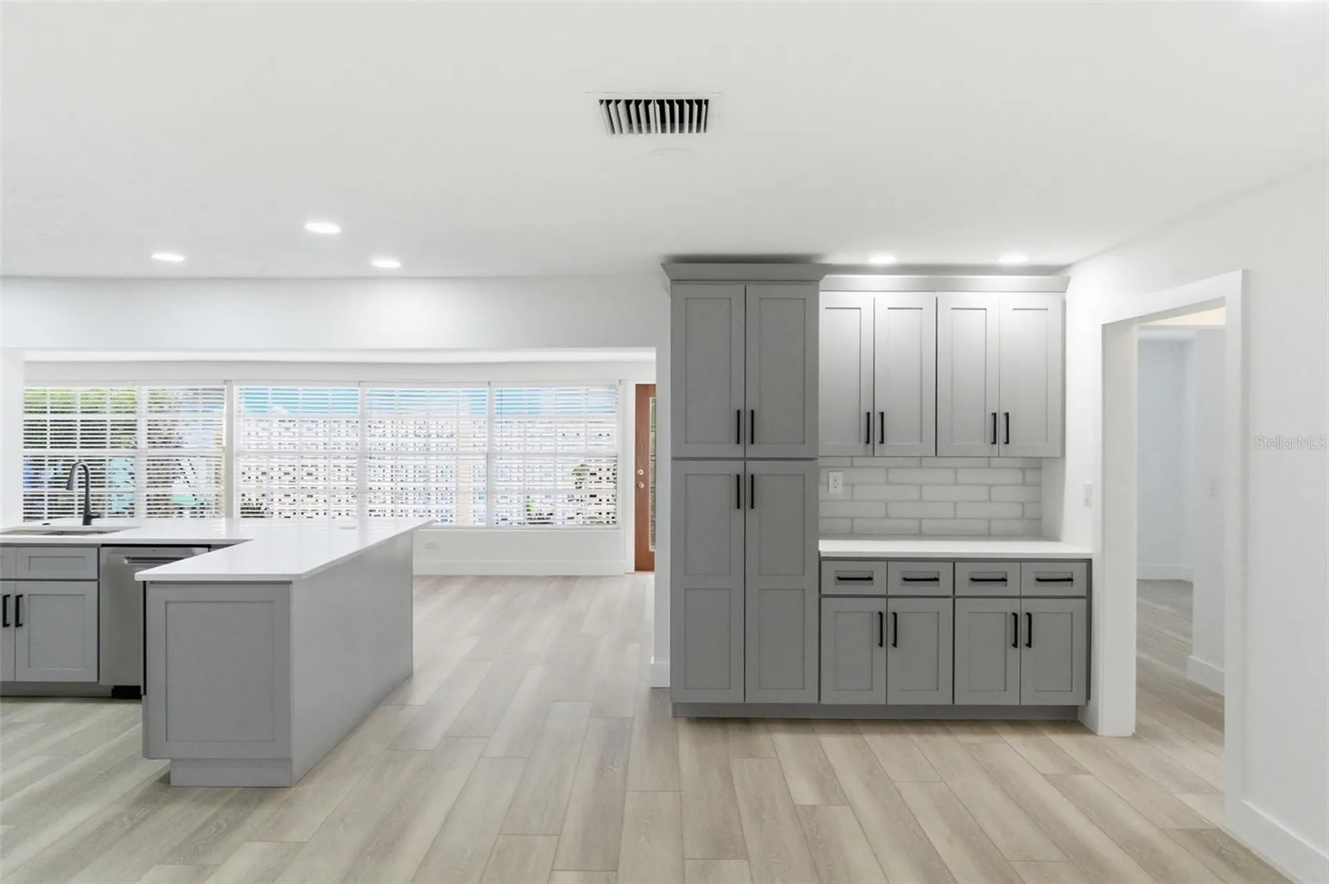 1200 80th St S St Petersburg FL 33707