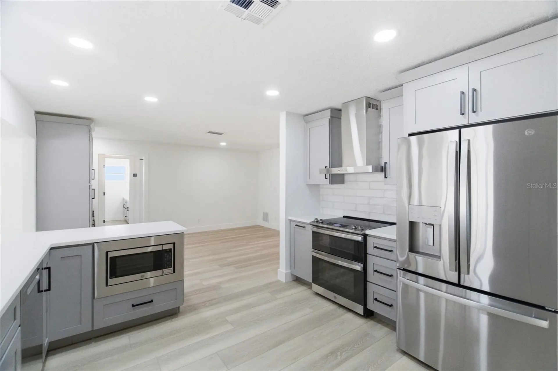 1200 80th St S St Petersburg FL 33707