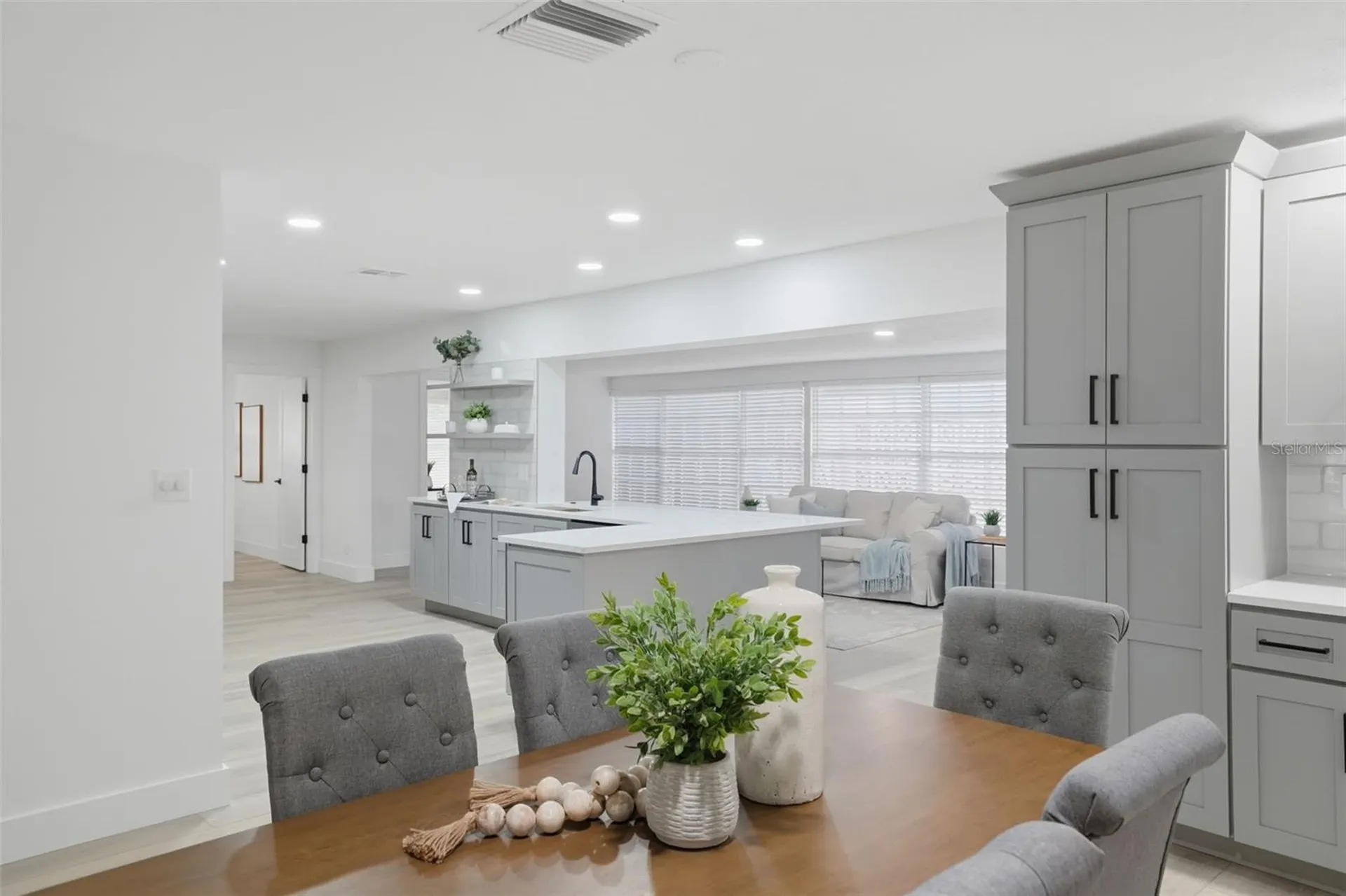 1200 80th St S St Petersburg FL 33707