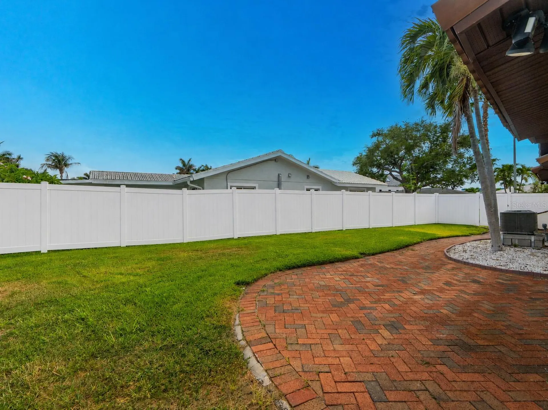 1200 80th St S St Petersburg FL 33707