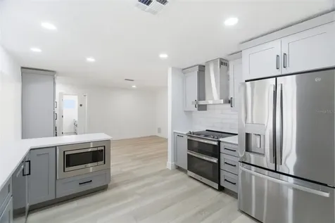 1200 80th St S St Petersburg FL 33707