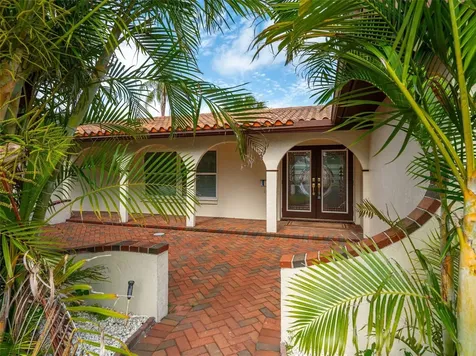 1200 80th St S St Petersburg FL 33707