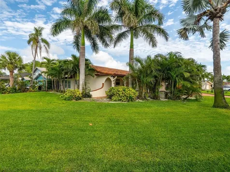 1200 80th St S St Petersburg FL 33707