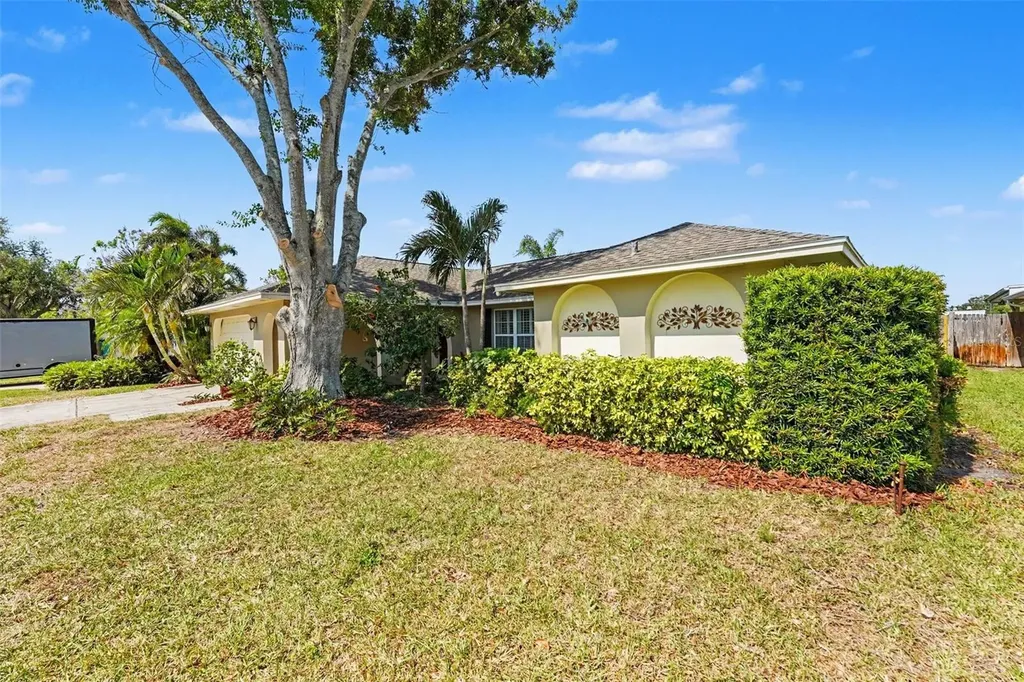 10392 136th Street Largo FL 33774