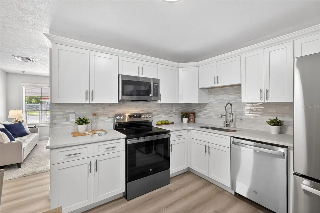 1103 Overdale Street Orlando FL 32825