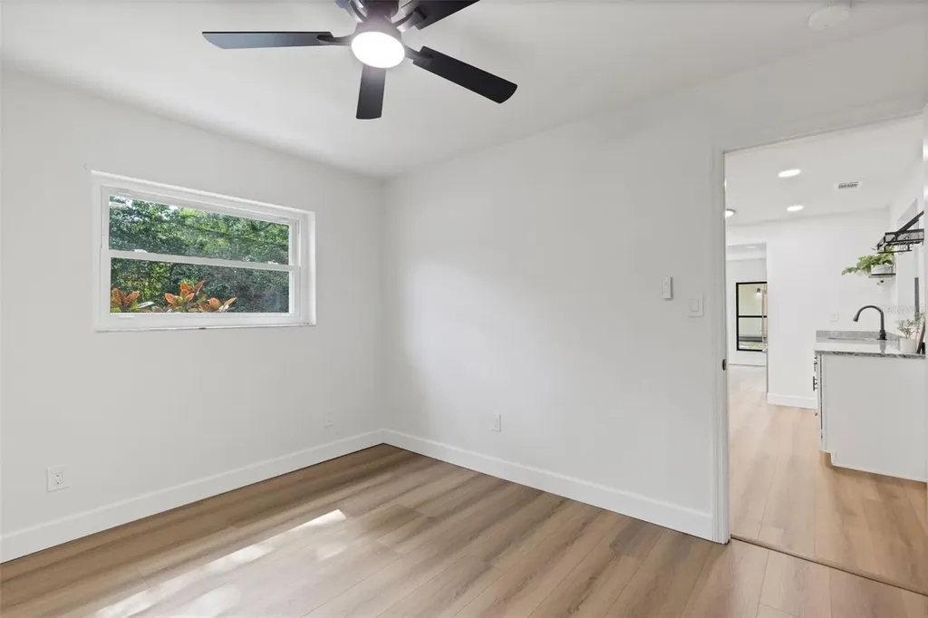530 16th Street NW Largo FL 33770