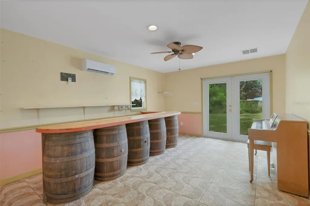 530 16th Street NW Largo FL 33770