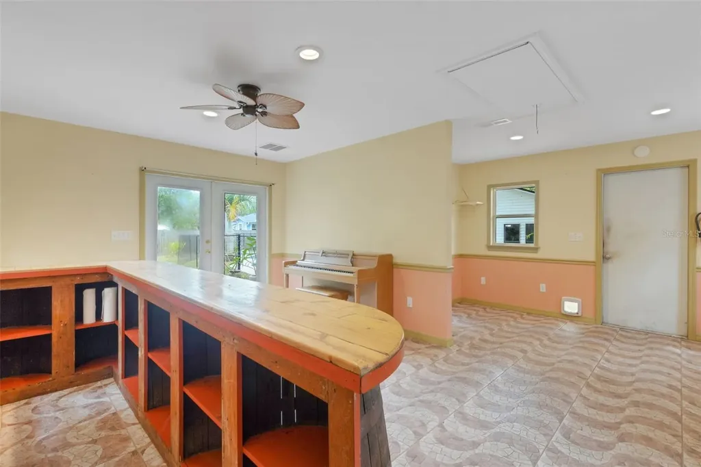 530 16th Street NW Largo FL 33770