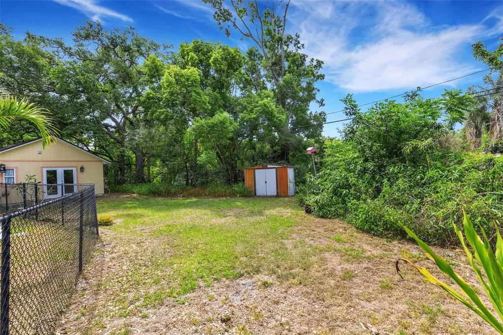 530 16th Street NW Largo FL 33770