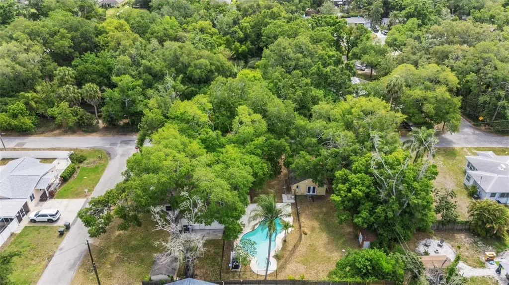 530 16th Street NW Largo FL 33770
