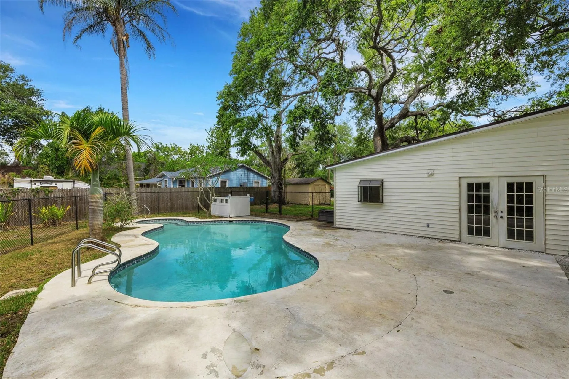 530 16th Street NW Largo FL 33770