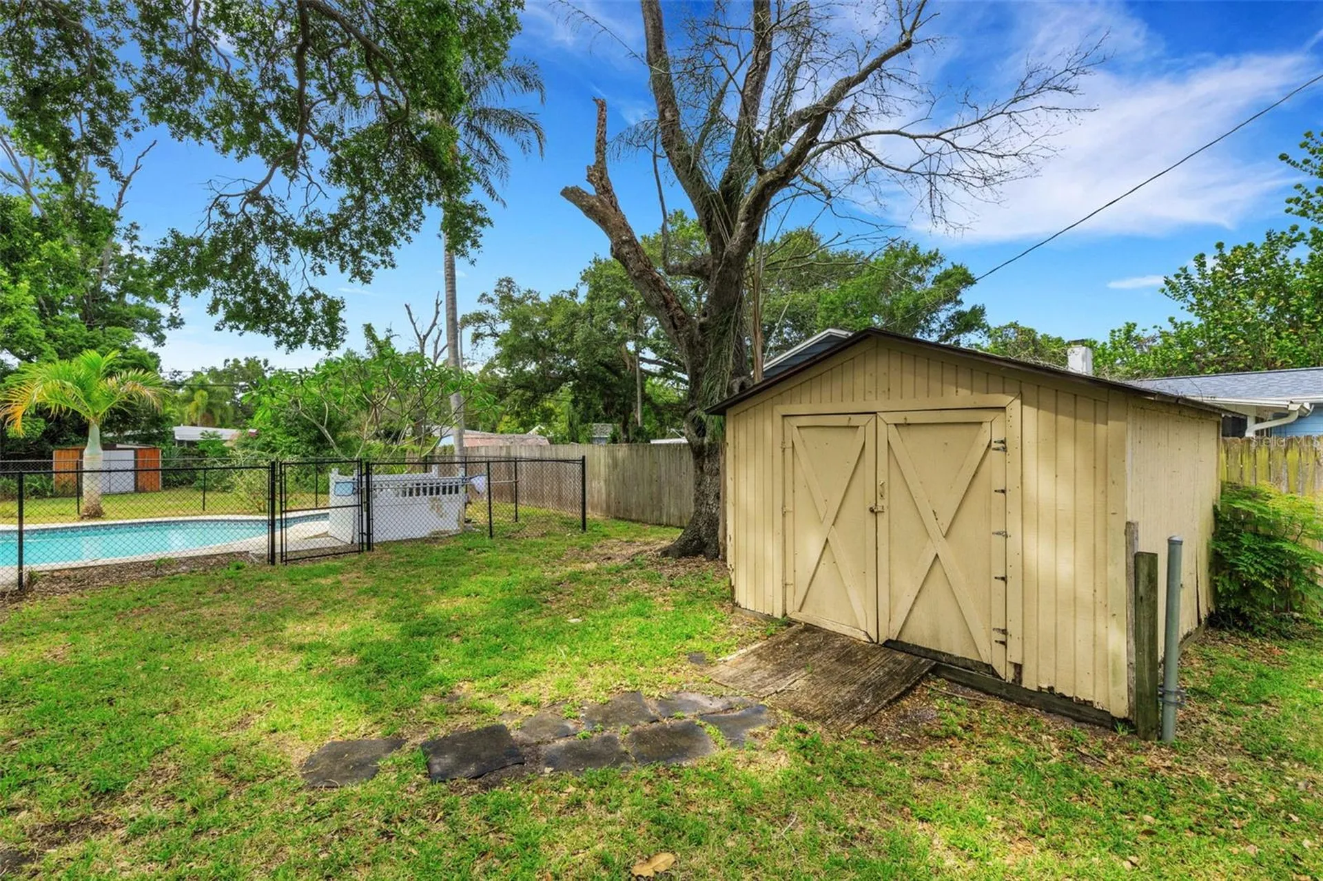 530 16th Street NW Largo FL 33770