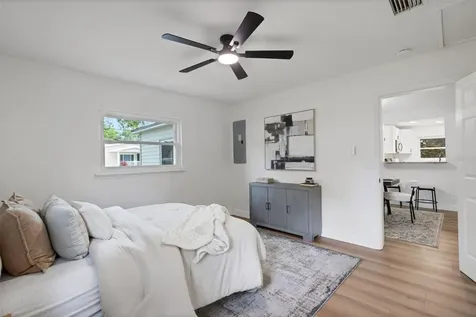 530 16th Street NW Largo FL 33770