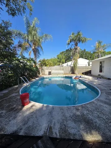 602 Bay Lake Trail Oldsmar FL 34677