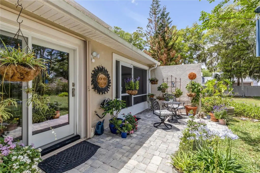 2237 Hawks Cove Circle New Smyrna Beach FL 32168
