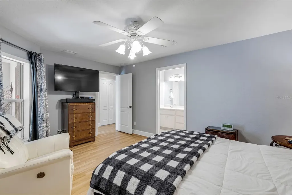 2237 Hawks Cove Circle New Smyrna Beach FL 32168