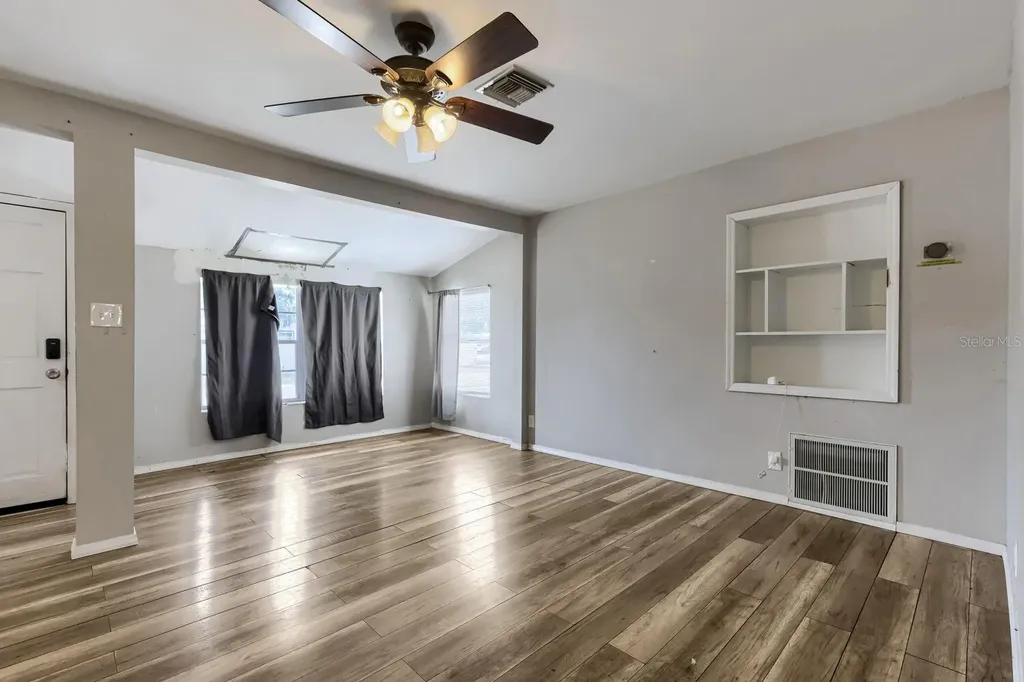 4420 44th Street N St Petersburg FL 33714