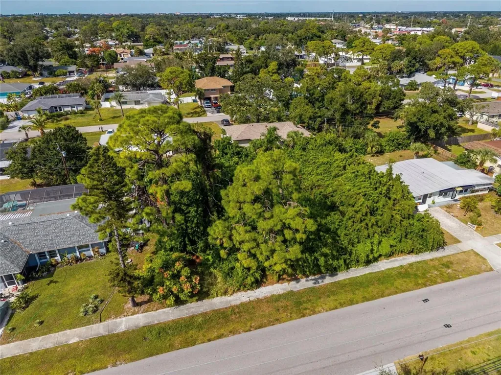 31 W Seminole Drive Venice FL 34293