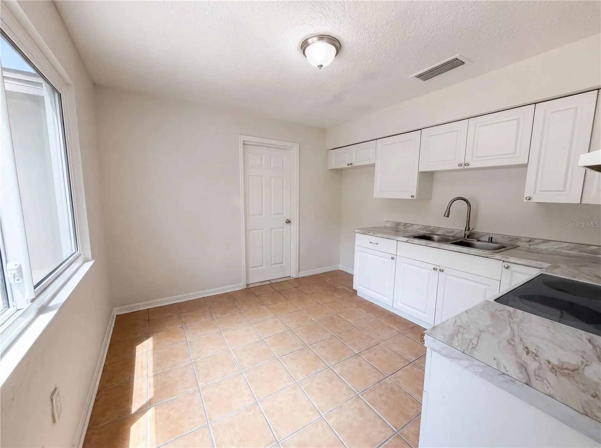 4010 E Paris Street Tampa FL 33610