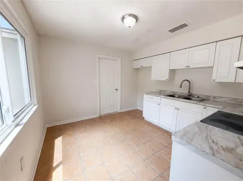 4010 E Paris Street Tampa FL 33610