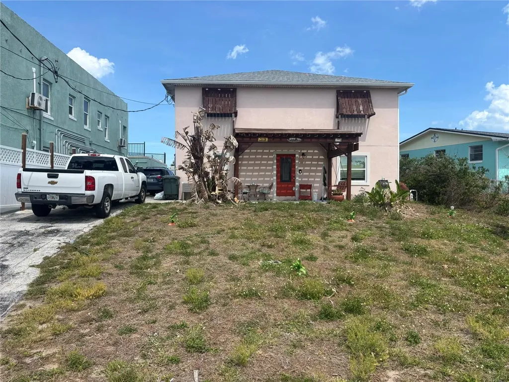 2005 Schulte Avenue Daytona Beach FL 32118