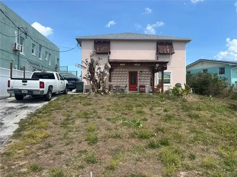 2005 Schulte Avenue Daytona Beach FL 32118