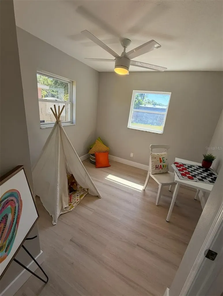 4427 Huntington Street NE St Petersburg FL 33703