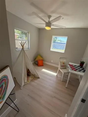 4427 Huntington Street NE St Petersburg FL 33703
