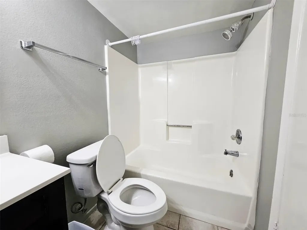 14468 Reuter Strasse Circle Tampa FL 33613