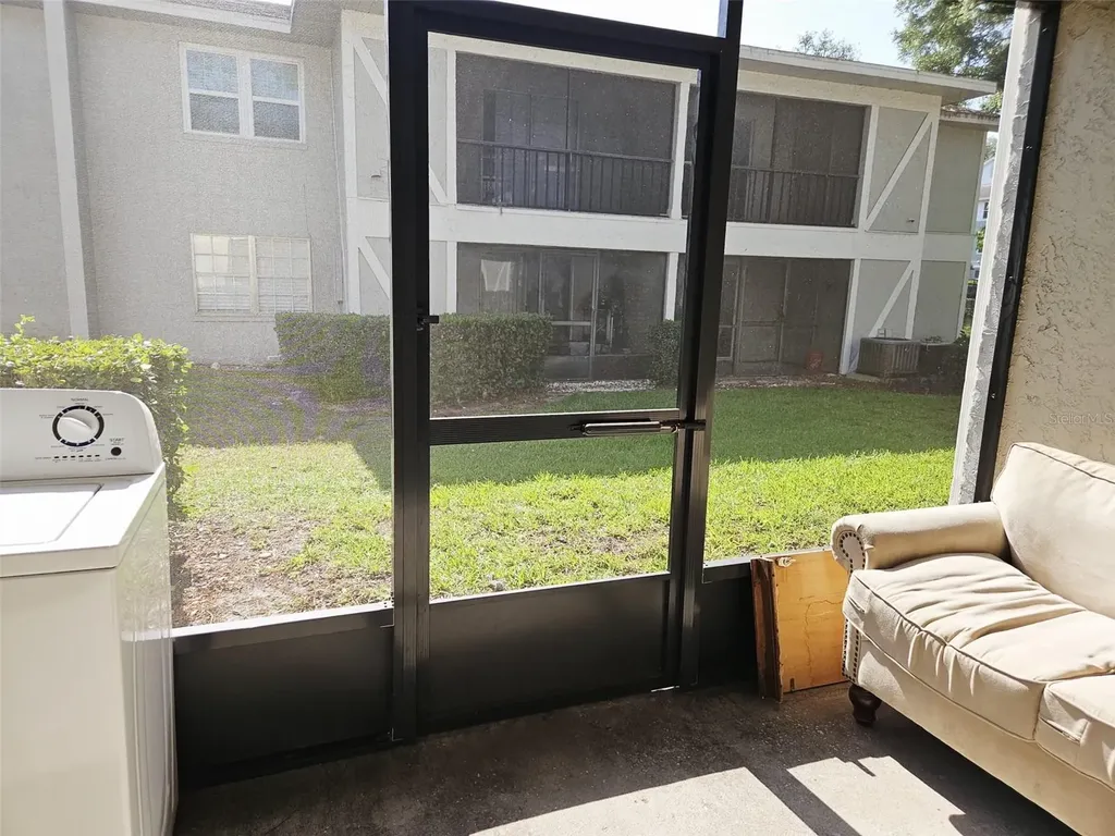 14468 Reuter Strasse Circle Tampa FL 33613