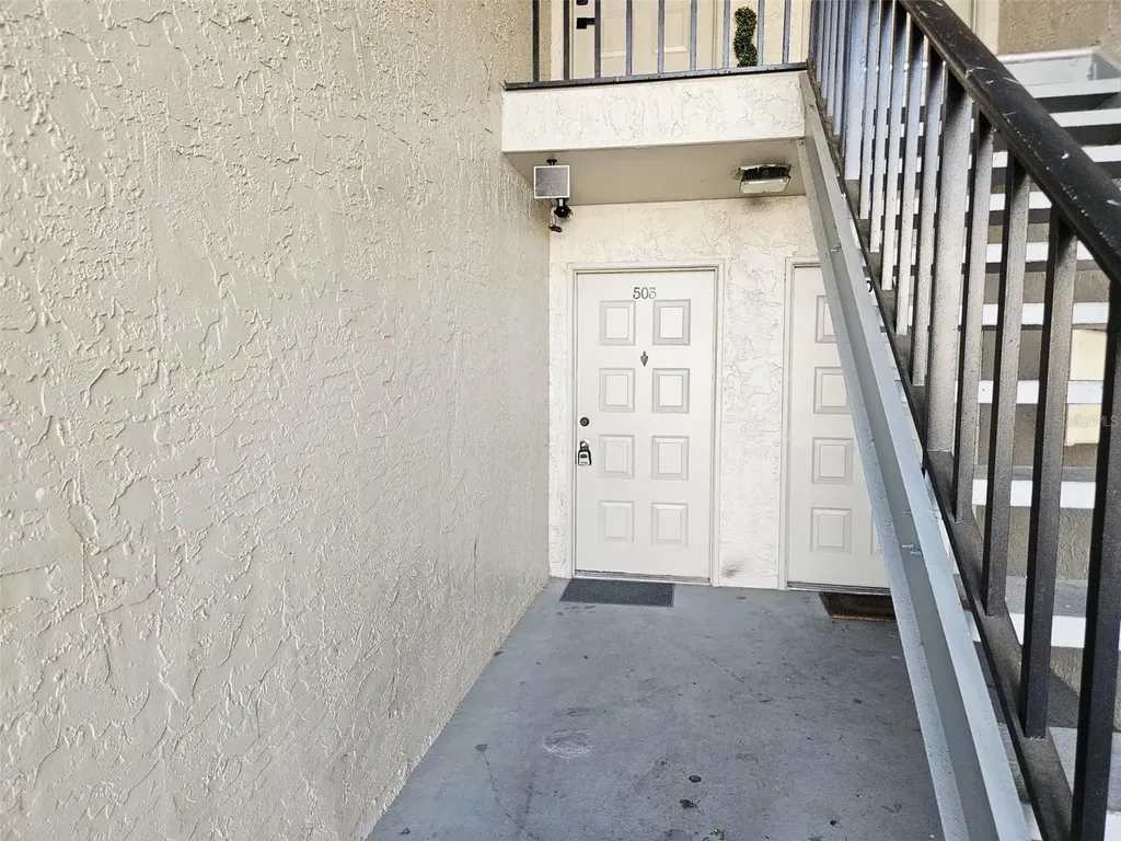 14468 Reuter Strasse Circle Tampa FL 33613