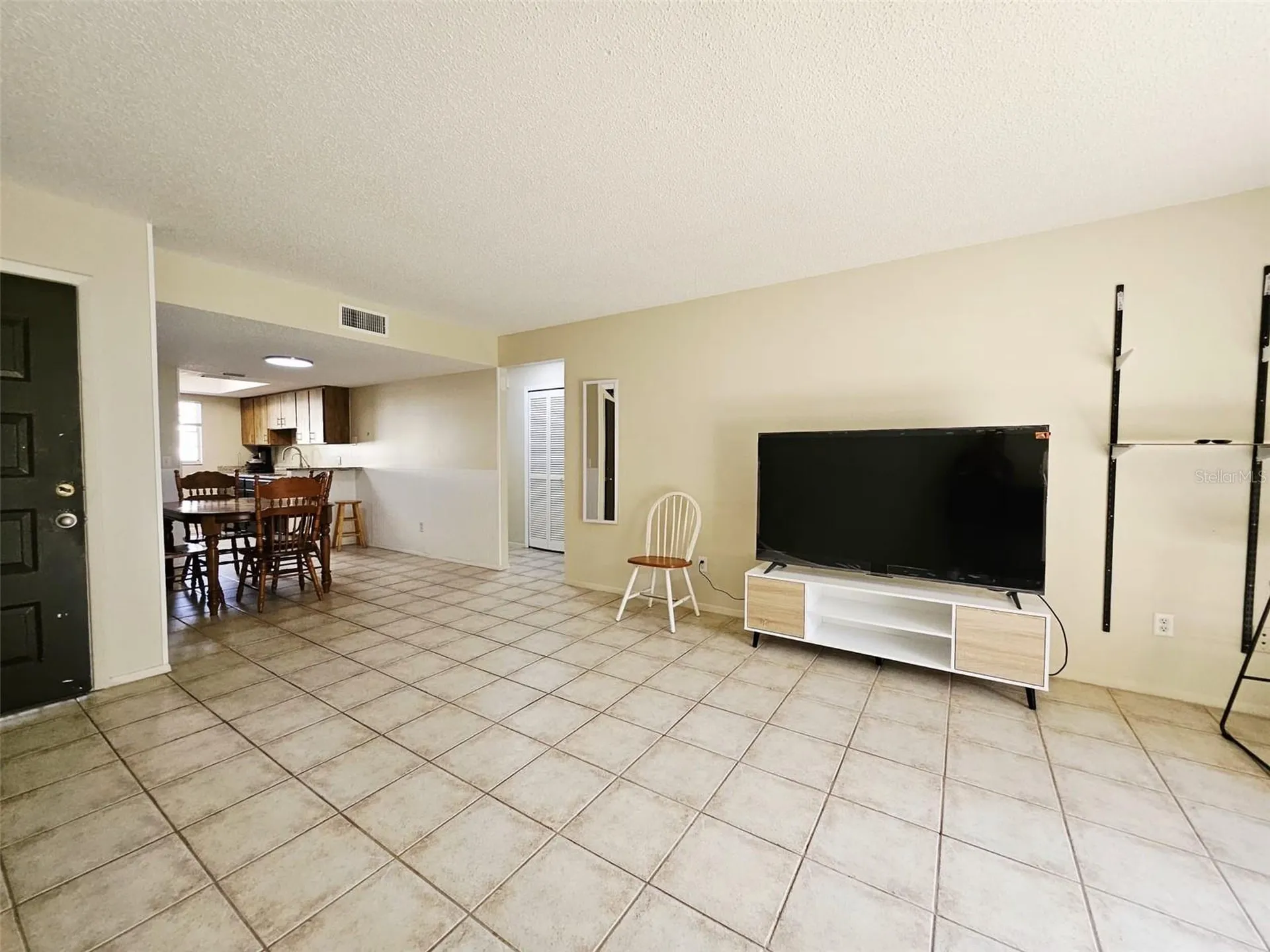 14468 Reuter Strasse Circle Tampa FL 33613