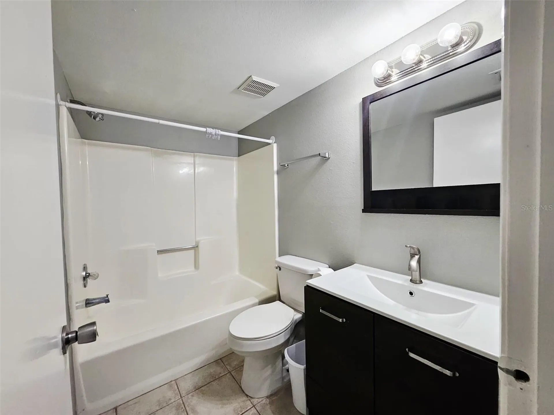 14468 Reuter Strasse Circle Tampa FL 33613