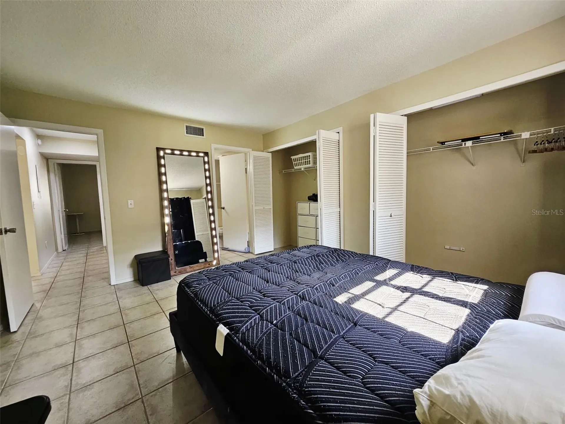 14468 Reuter Strasse Circle Tampa FL 33613