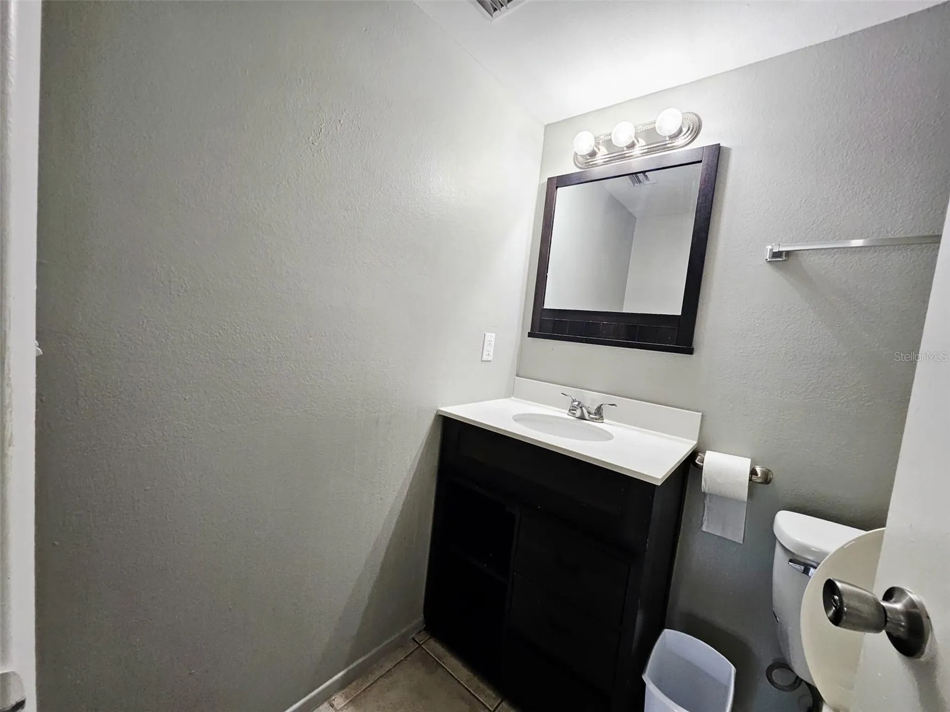 14468 Reuter Strasse Circle Tampa FL 33613