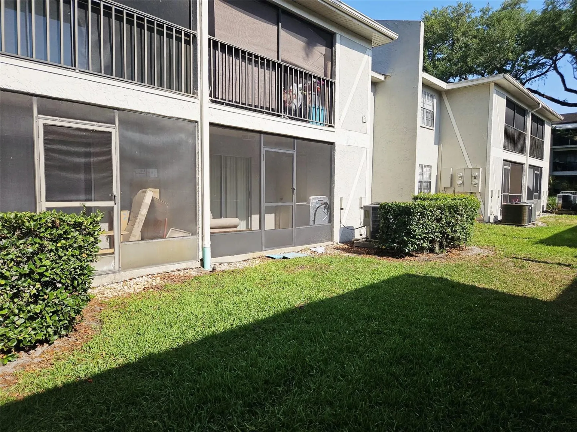 14468 Reuter Strasse Circle Tampa FL 33613