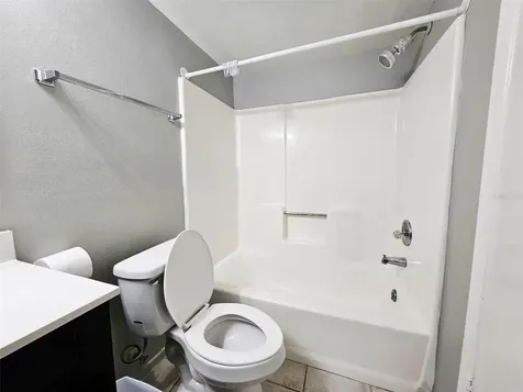 14468 Reuter Strasse Circle Tampa FL 33613