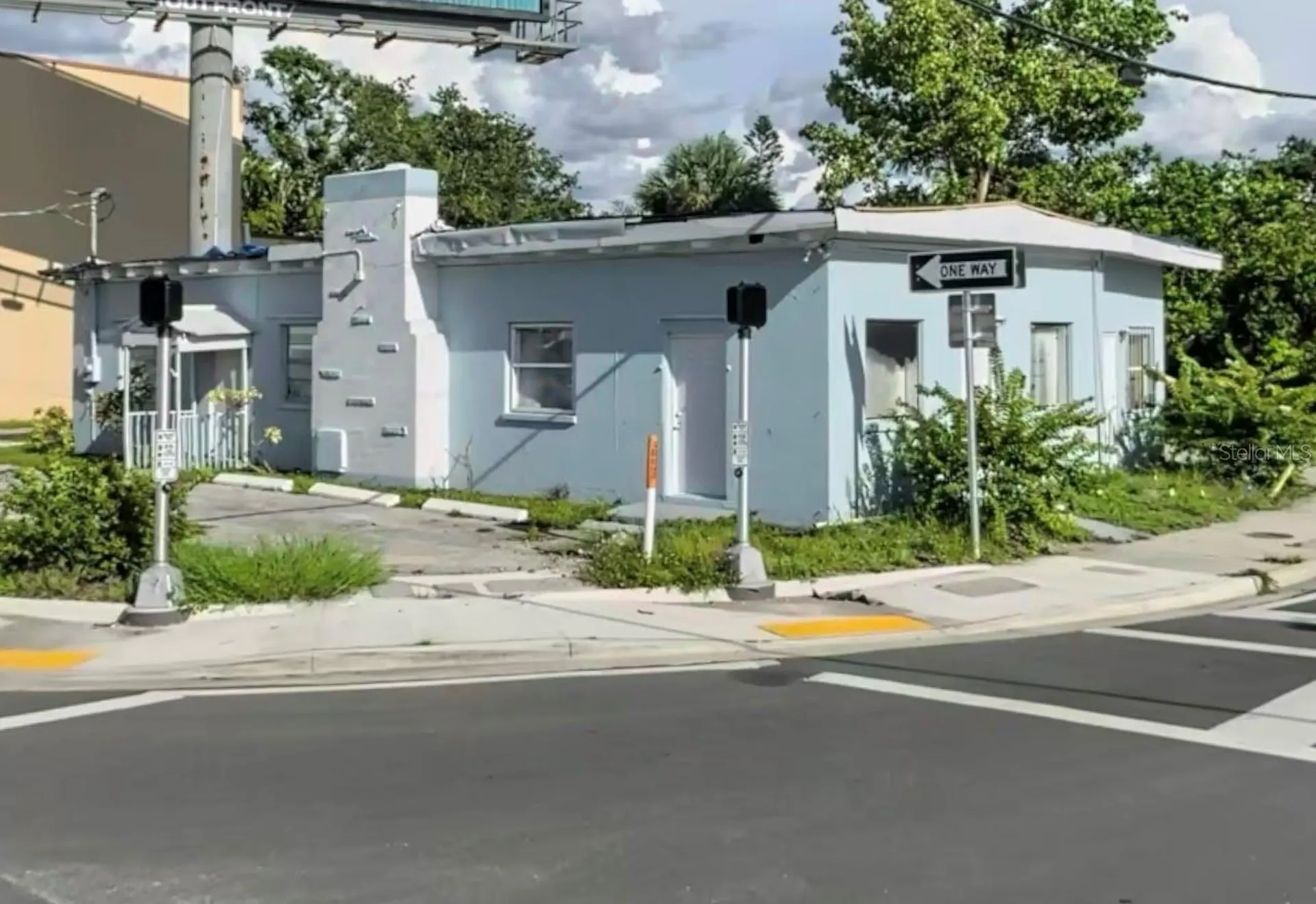 904 7th Avenue E Bradenton FL 34208