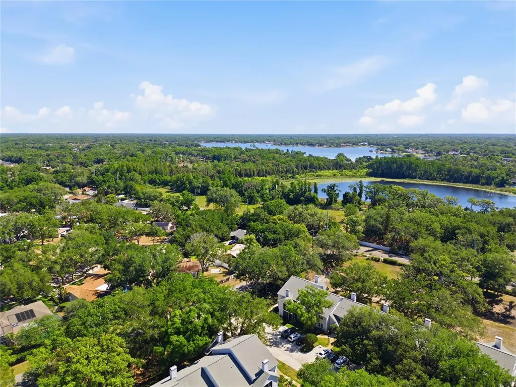3227 Valley Oaks Drive Tampa FL 33618